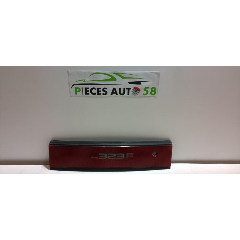 Bandeau de feu malle/hayon MAZDA 323 4 PHASE 2 d’occasion