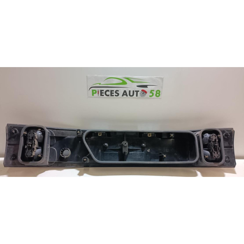 Bandeau de feu malle/hayon RENAULT LAGUNA 1 PHASE 1 d’occasion