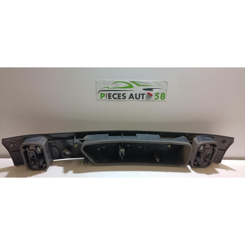 Bandeau de feu malle/hayon RENAULT LAGUNA 1 PHASE 1 d’occasion
