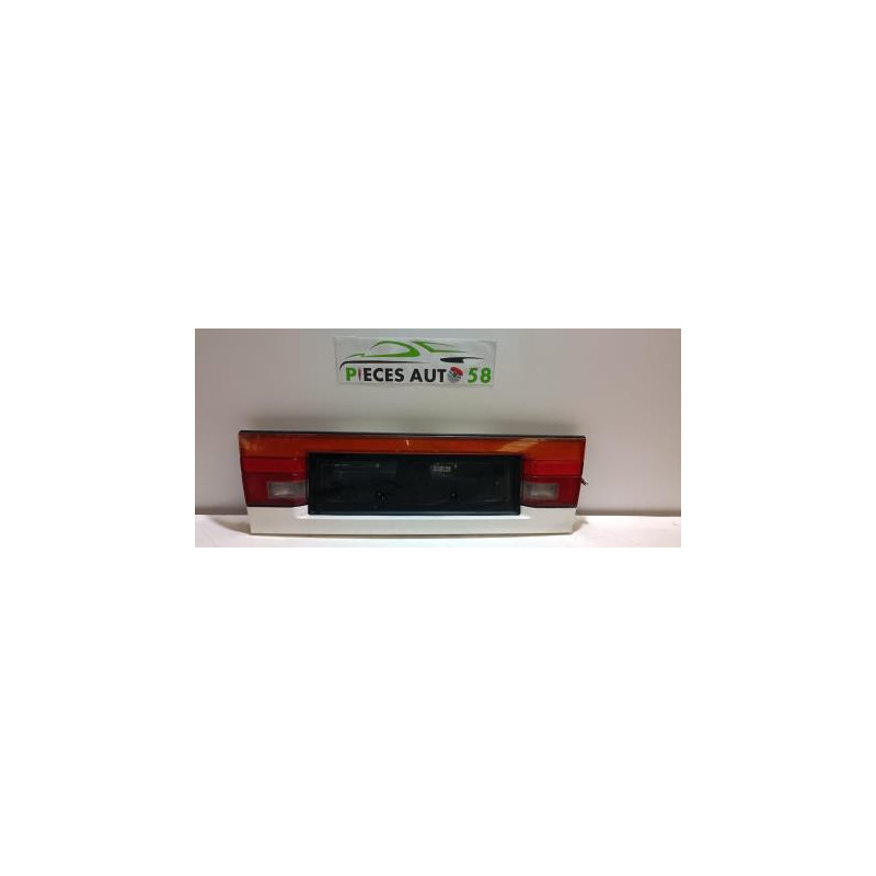Bandeau de feu malle/hayon MAZDA 626 1 PHASE 1 COUPE d’occasion
