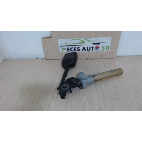 Pretensionneur de ceinture avant gauche RENAULT  d’occasion