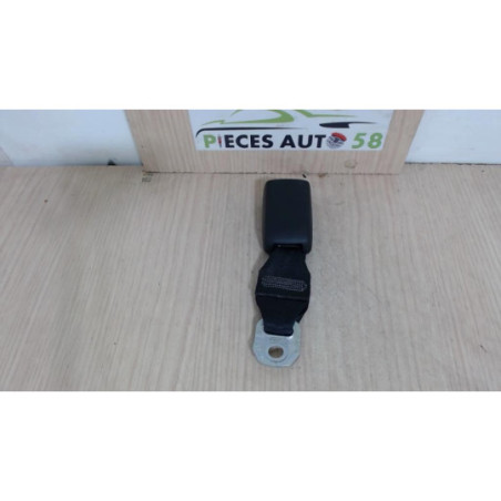 Attache ceinture arriere droit PEUGEOT  d’occasion