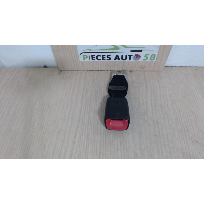 Attache ceinture arriere droit PEUGEOT  d’occasion