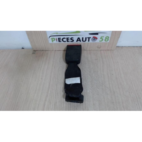 Attache ceinture arriere centrale RENAULT  d’occasion