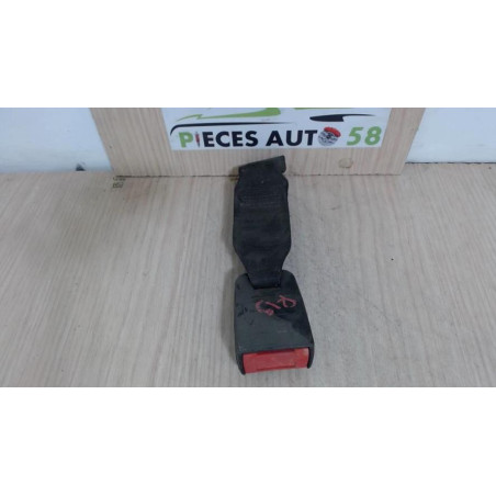 Attache ceinture arriere centrale RENAULT  d’occasion
