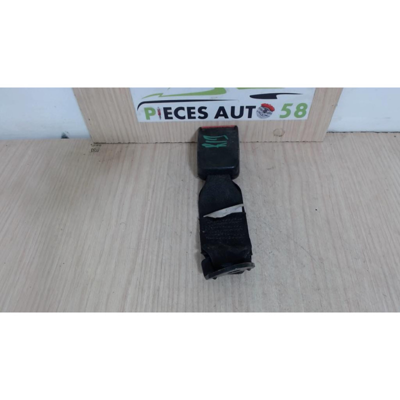 Attache ceinture arriere gauche RENAULT  d’occasion