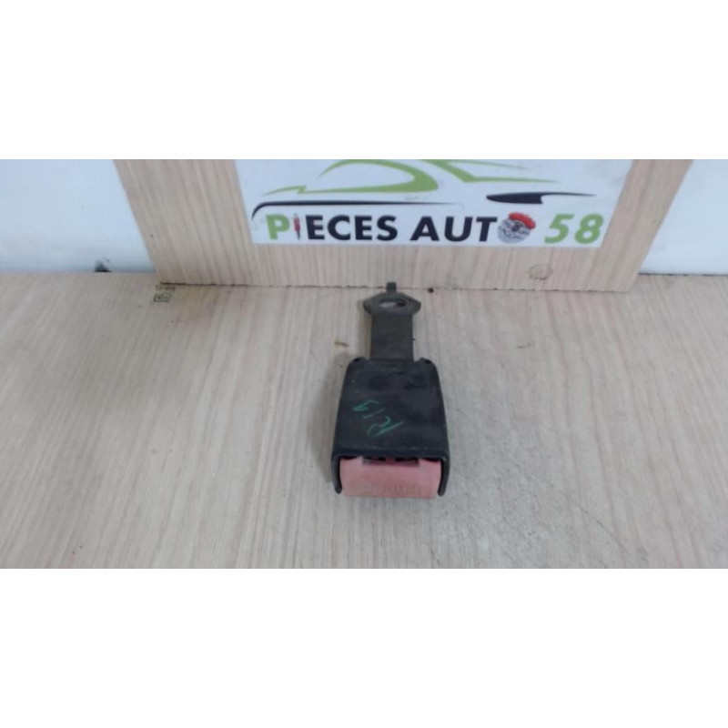 Attache ceinture avant gauche RENAULT  d’occasion