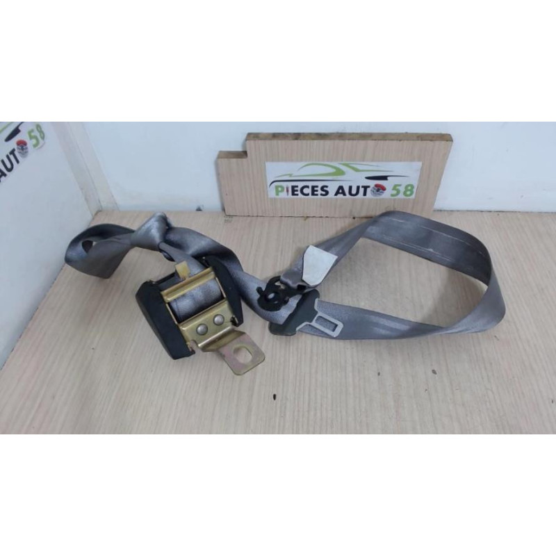 Ceinture arriere gauche RENAULT R19 PHASE 1 d’occasion
