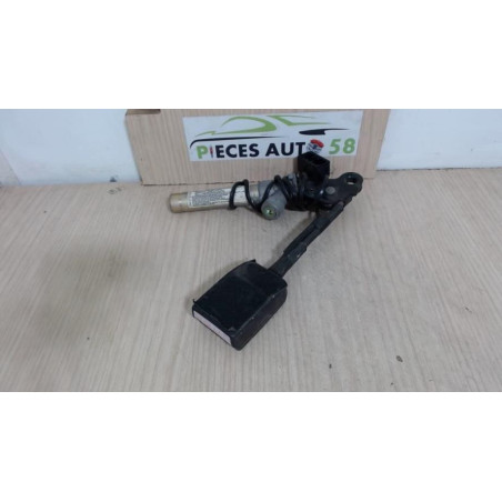 Pretensionneur de ceinture avant gauche CITROEN 1.8 16S d’occasion