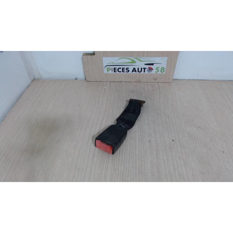 Attache ceinture arriere gauche RENAULT  d’occasion