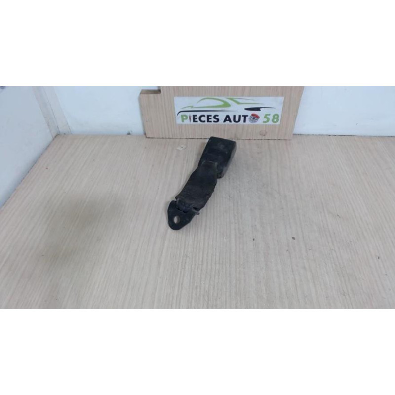 Attache ceinture arriere droit RENAULT  d’occasion