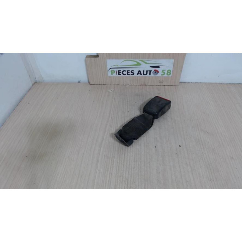 Attache ceinture arriere droit RENAULT  d’occasion