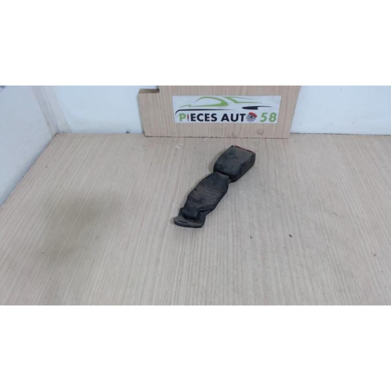 Attache ceinture arriere gauche RENAULT  d’occasion