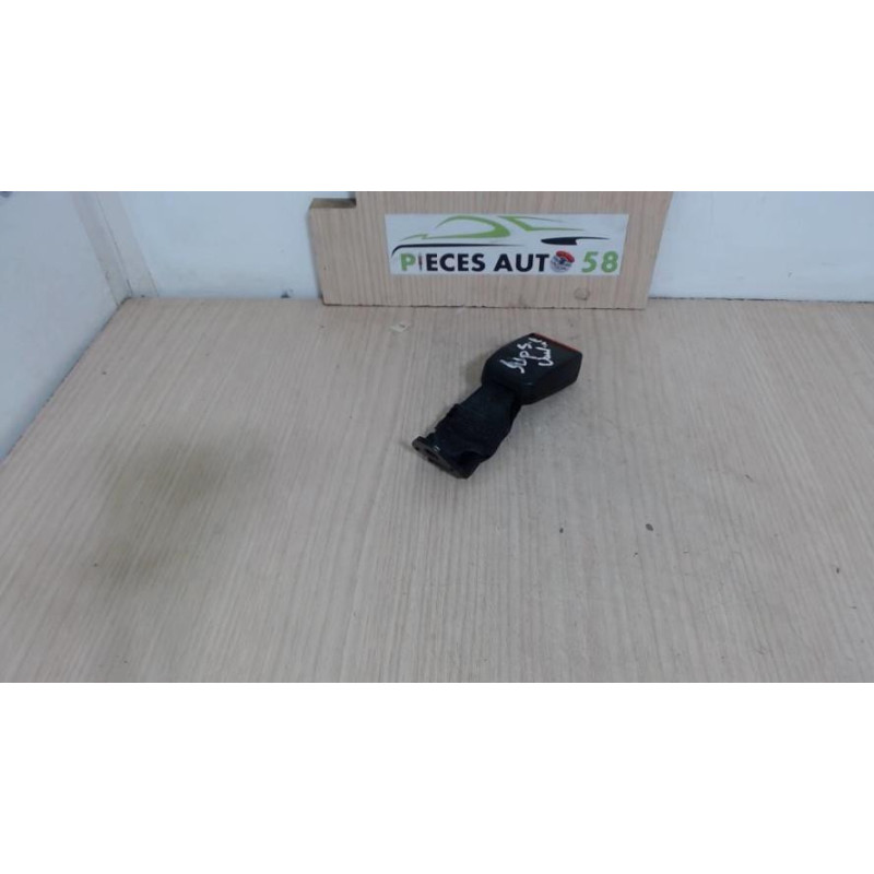 Attache ceinture arriere gauche RENAULT  d’occasion