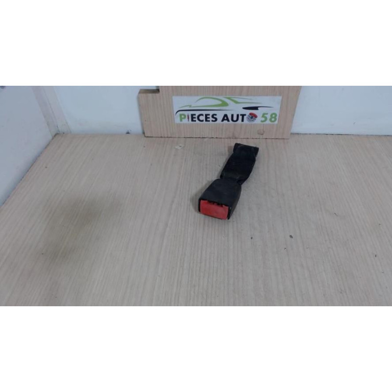 Attache ceinture arriere centrale RENAULT  d’occasion