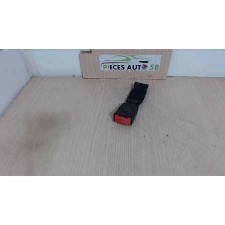 Attache ceinture arriere centrale RENAULT  d’occasion