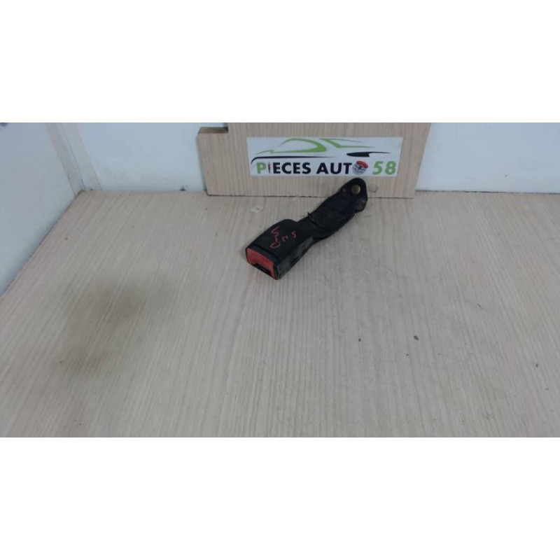 Attache ceinture arriere centrale RENAULT  d’occasion