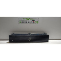 Calandre RENAULT R9 d’occasion