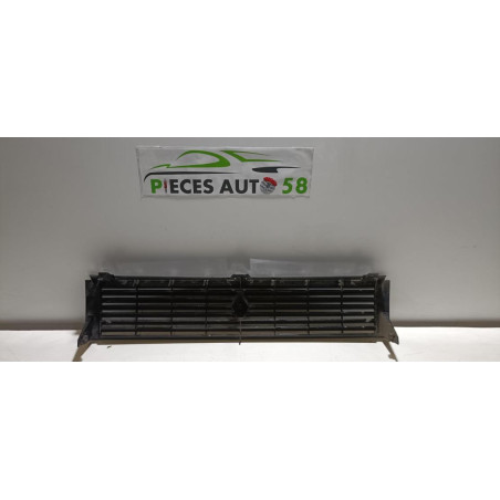 Calandre RENAULT R9 d’occasion