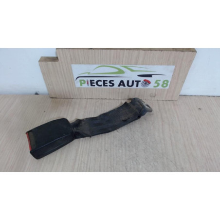 Attache ceinture arriere centrale PEUGEOT  d’occasion
