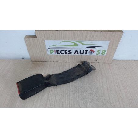 Attache ceinture arriere centrale PEUGEOT  d’occasion