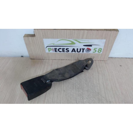 Attache ceinture arriere centrale PEUGEOT  d’occasion