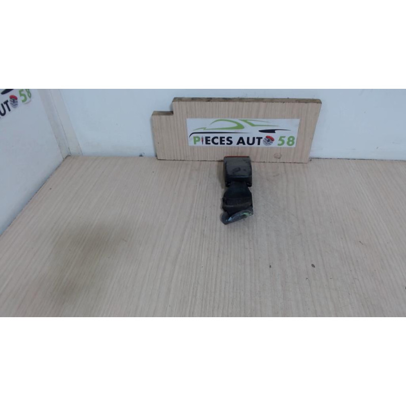 Attache ceinture arriere centrale CITROEN  d’occasion