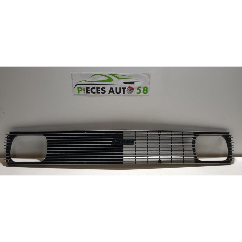 Calandre FIAT 128 d’occasion