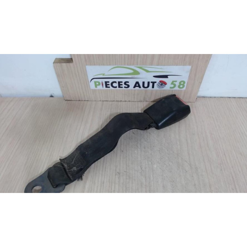 Attache ceinture arriere droit PEUGEOT  d’occasion