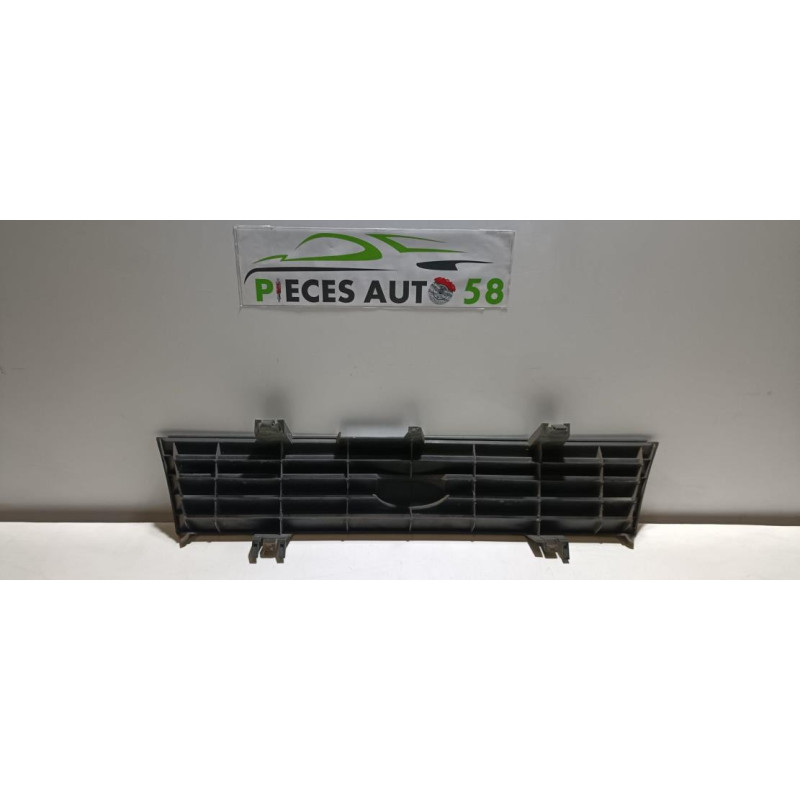 Calandre FORD SIERRA PHASE 2 d’occasion