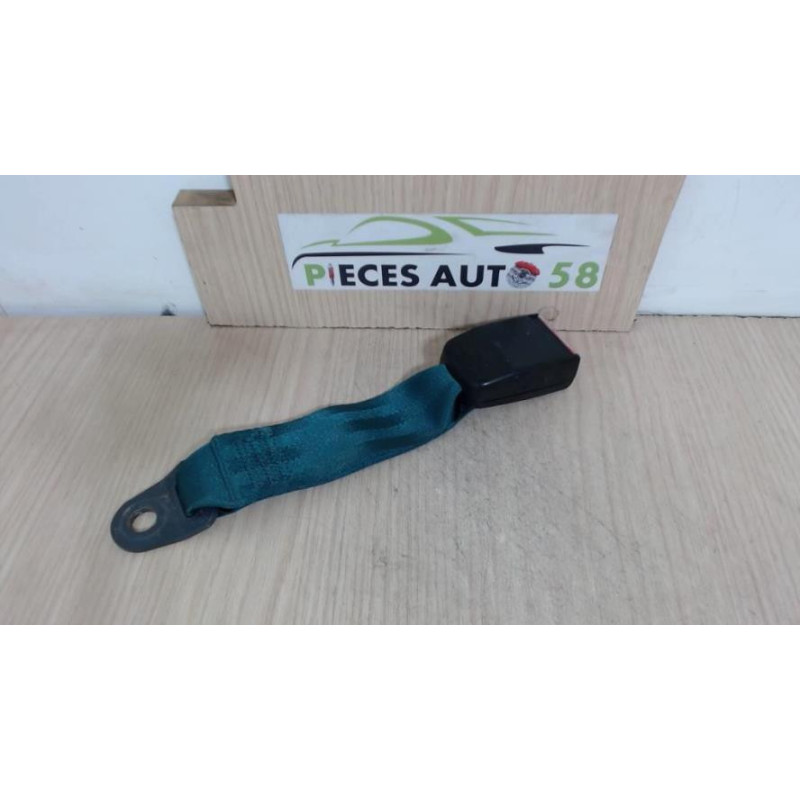 Attache ceinture arriere droit PEUGEOT 309 PHASE 2 d’occasion