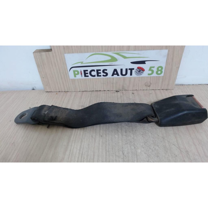 Attache ceinture arriere droit PEUGEOT  d’occasion
