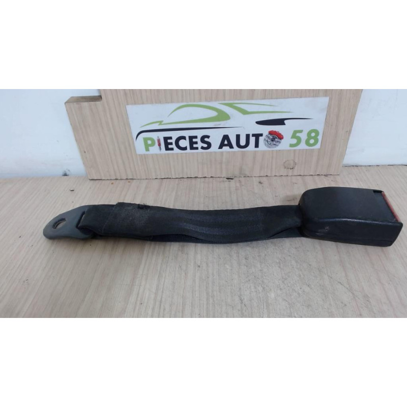 Attache ceinture arriere droit PEUGEOT  d’occasion