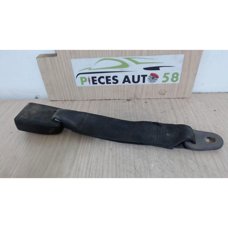 Attache ceinture arriere droit PEUGEOT  d’occasion