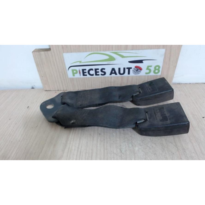 Attache ceinture arriere gauche PEUGEOT  d’occasion