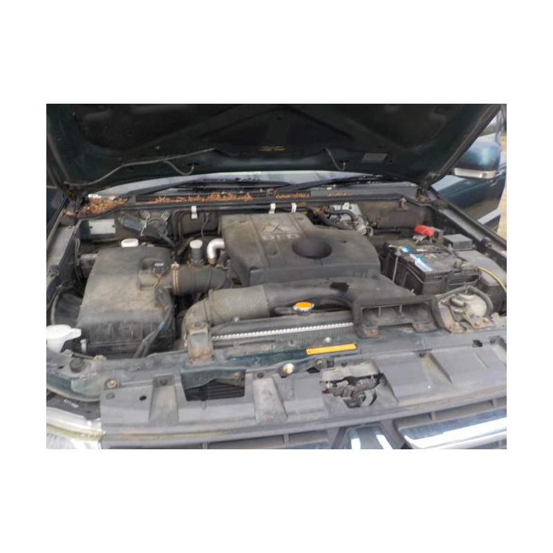 Pare choc avant MITSUBISHI PAJERO 3 PHASE 2 d’occasion