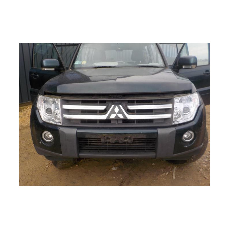 Pare choc avant MITSUBISHI PAJERO 3 PHASE 2 d’occasion