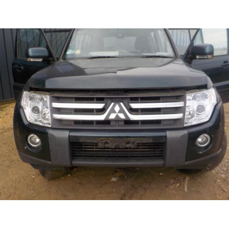 Pare choc avant MITSUBISHI PAJERO 3 PHASE 2 d’occasion