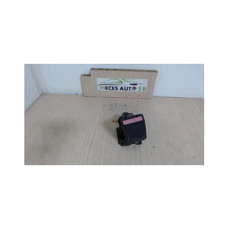 Attache ceinture arriere gauche PEUGEOT 307 PHASE 1 d’occasion