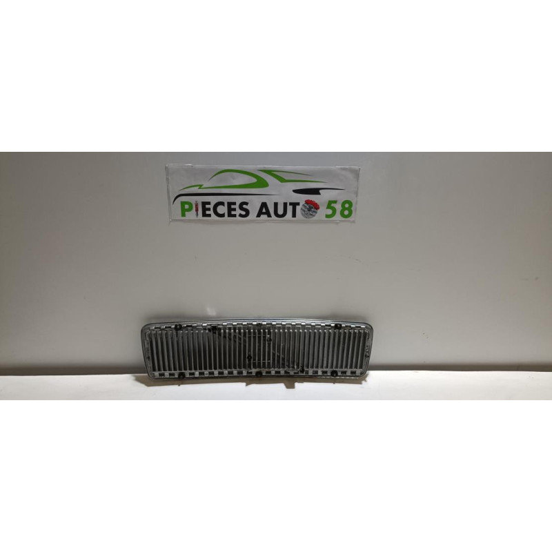Calandre VOLVO 460 PHASE 2 d’occasion