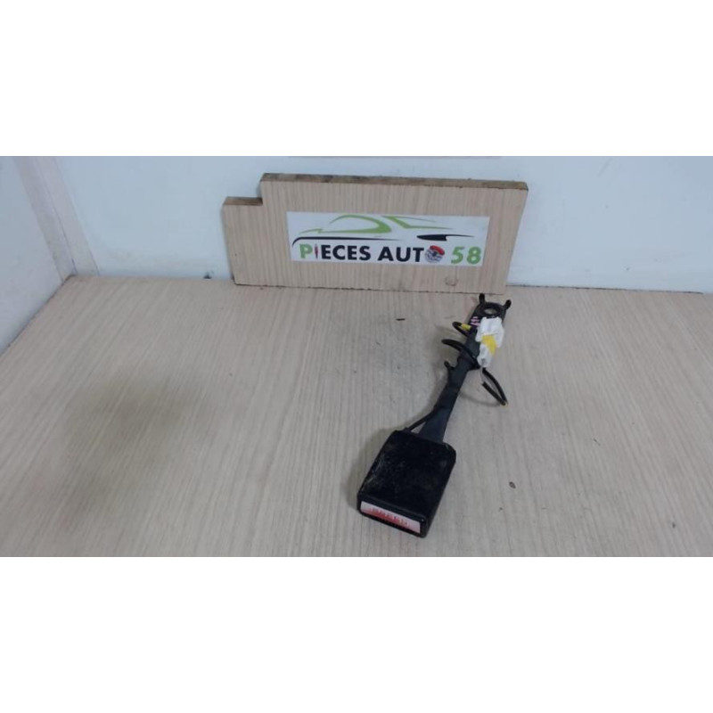 Attache ceinture avant droit PEUGEOT 308 1 PHASE 1 d’occasion
