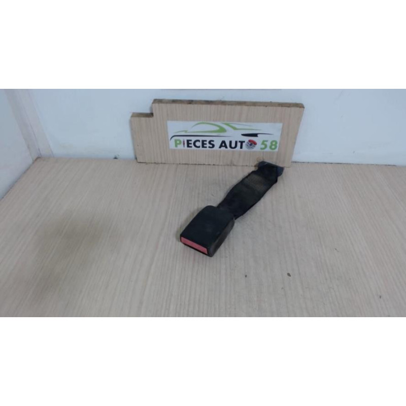 Attache ceinture arriere gauche PEUGEOT  d’occasion