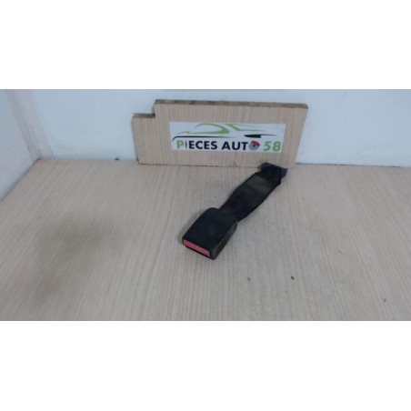 Attache ceinture arriere gauche PEUGEOT  d’occasion