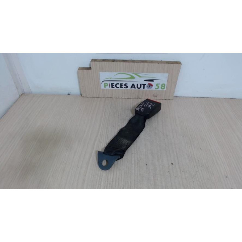 Attache ceinture arriere gauche PEUGEOT 206 PHASE 1 d’occasion