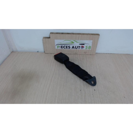 Attache ceinture arriere droit PEUGEOT  d’occasion