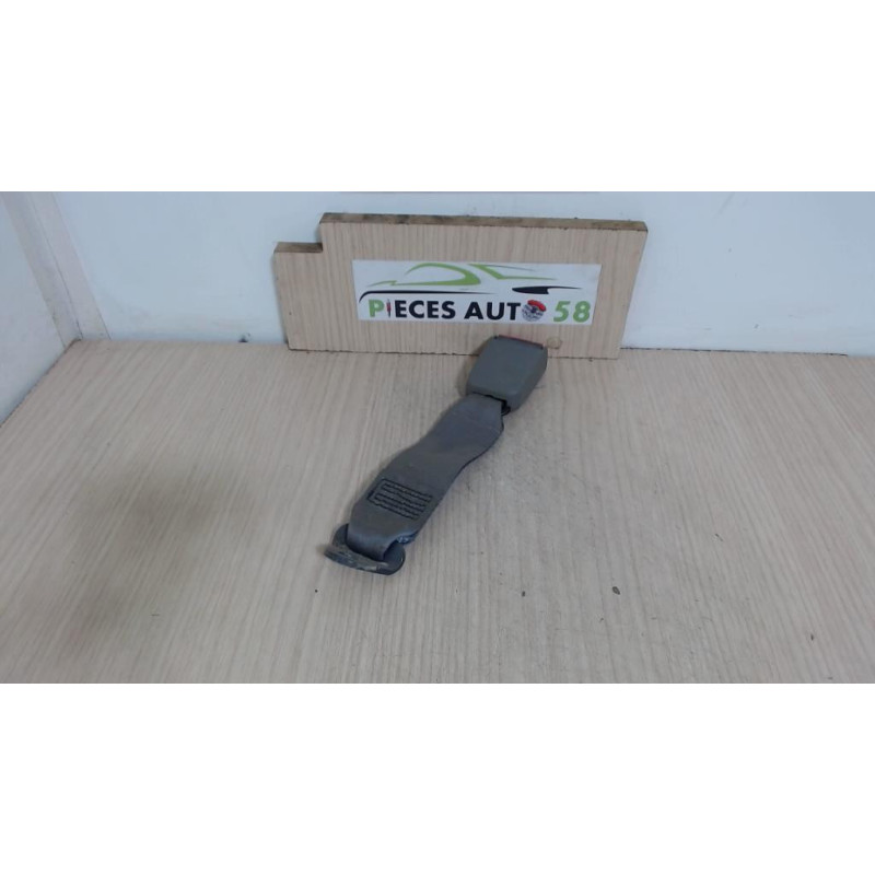 Attache ceinture arriere droit PEUGEOT  d’occasion