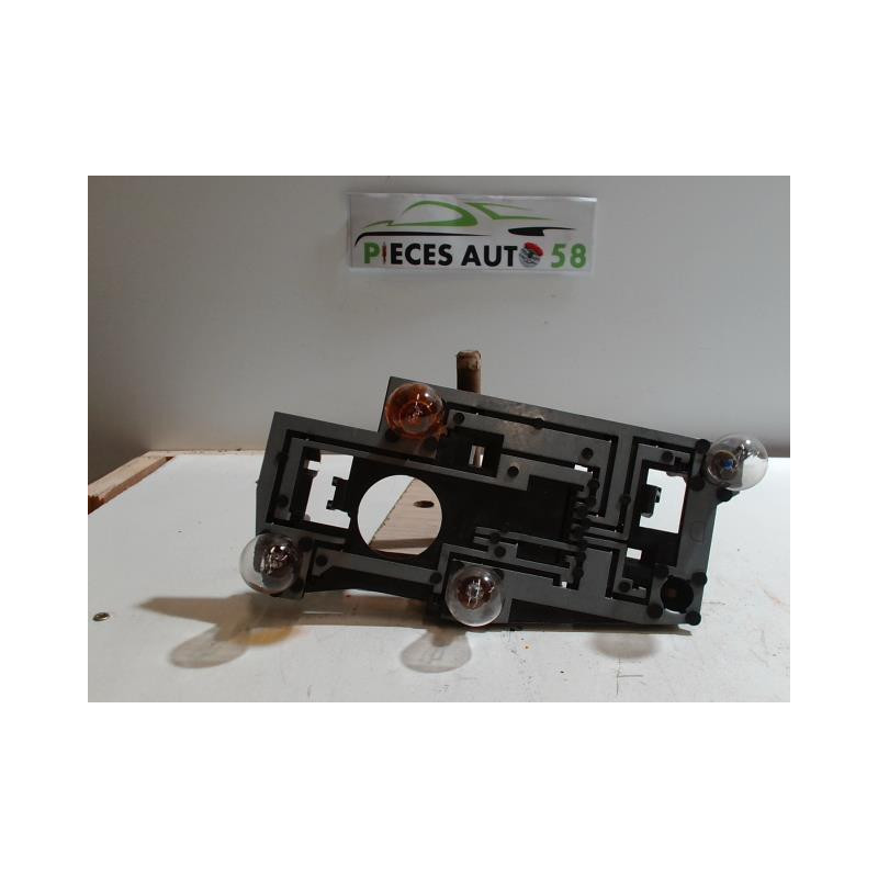 Platine feu arriere droit PEUGEOT  d’occasion