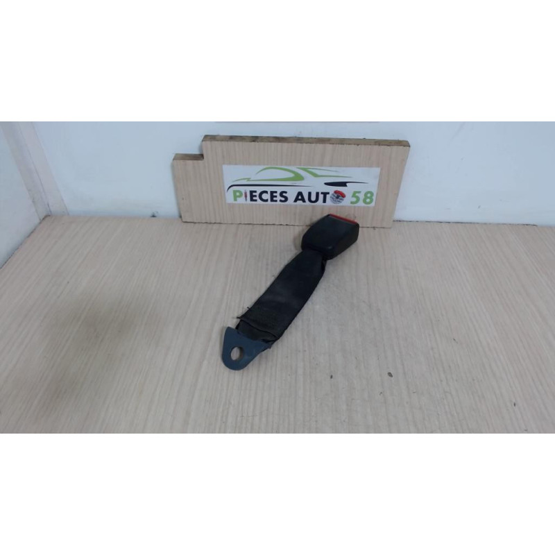 Attache ceinture arriere droit PEUGEOT  d’occasion