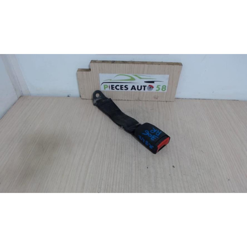 Attache ceinture arriere droit PEUGEOT 306 PHASE 1 d’occasion