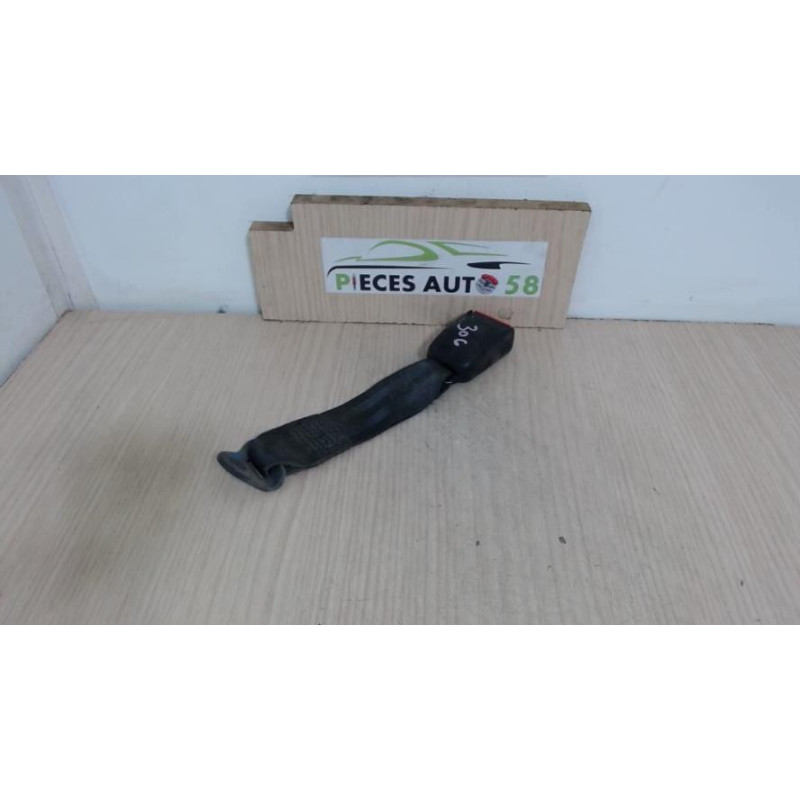 Attache ceinture arriere gauche PEUGEOT  d’occasion